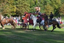  Les brigands attaquent le carrosse